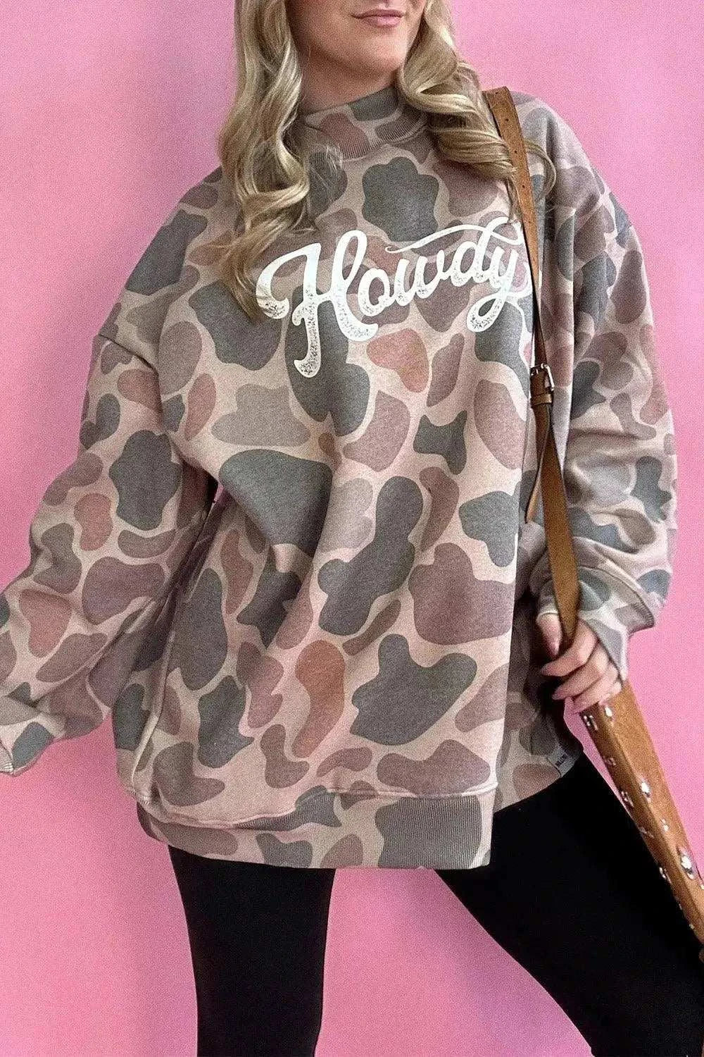Plus Size Multicolour Camouflage sweatshirt in soft polyester with western “Howdy” graphic and relaxed fit