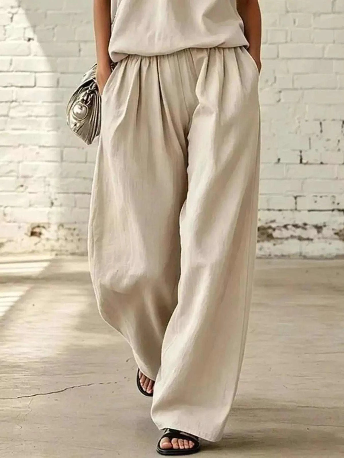 Full Size Sleeveless Top and Wide-Leg Pants Set Plus Size Luxe Curves Plus Size Fashion